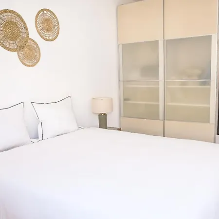 Apartamento La Petite-home Near Airport-wifi-garage-elevator-homely