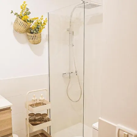 Apartamento La Petite-home Near Airport-wifi-garage-elevator-homely *