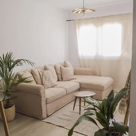 Apartamento La Petite-home Near Airport-wifi-garage-elevator-homely Sardina