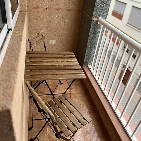 La Petite-home Near Airport-wifi-garage-elevator-homely Apartament *