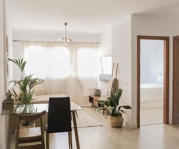 La Petite-home Near Airport-wifi-garage-elevator-homely Апартаменты