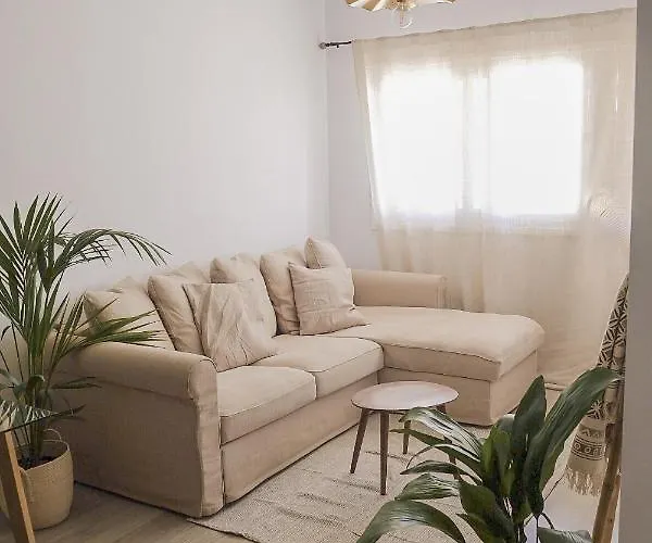 Апартаменты La Petite-home Near Airport-wifi-garage-elevator-homely Сардина